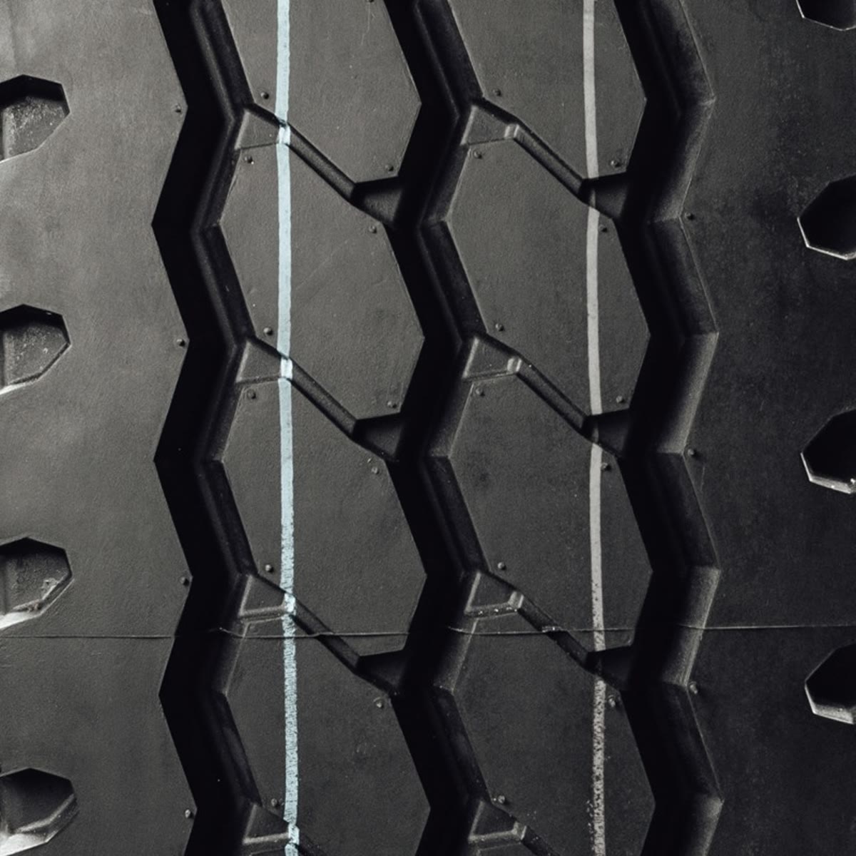 PNEU PDR 275/80R22.5 18PR 149/146L PEDRUS PD404 - Imagem 2